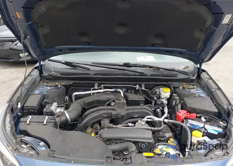 2020 Subaru Outback Touring z USA, uszkodzony, nr VIN 4S4BTAPC7L3207487